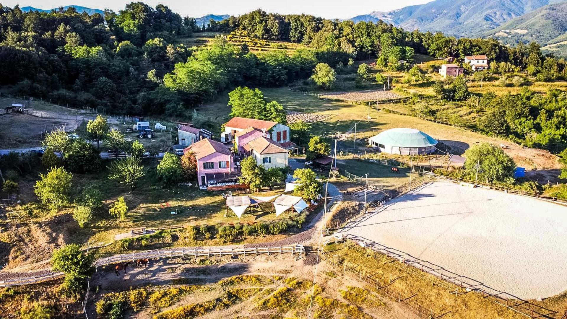 Agriturismo Dei Legi San Pietro Vara Luaran gambar