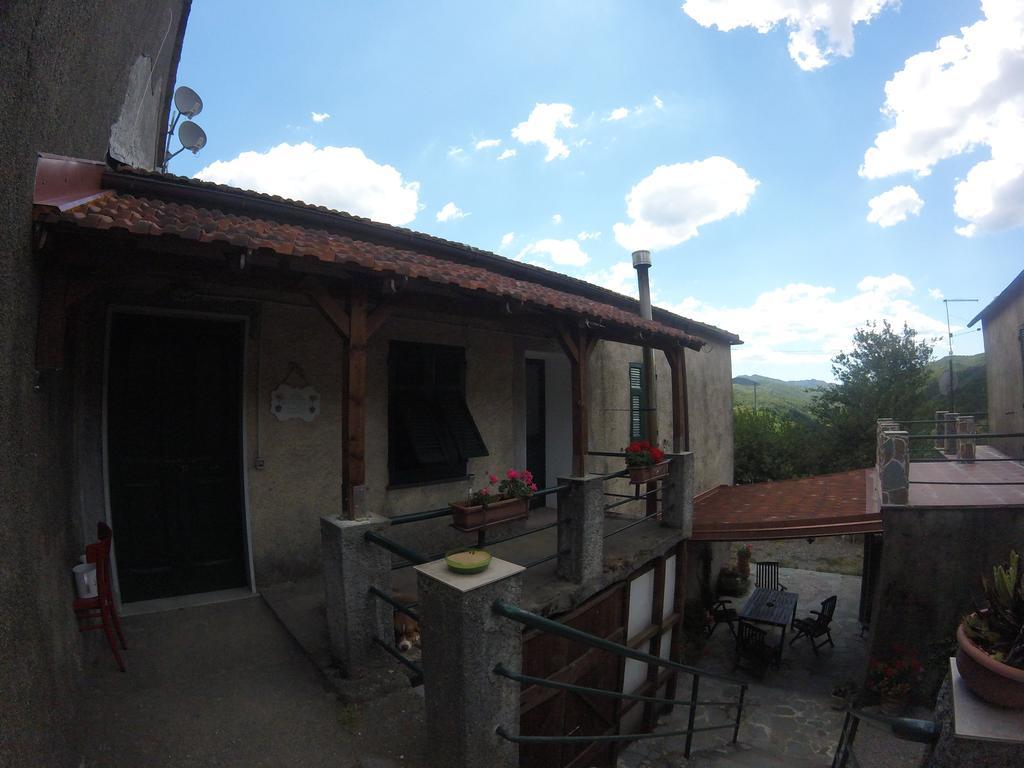 Agriturismo Dei Legi San Pietro Vara Luaran gambar