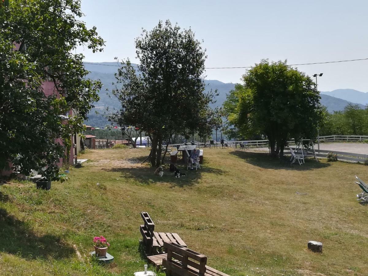 Agriturismo Dei Legi San Pietro Vara Luaran gambar