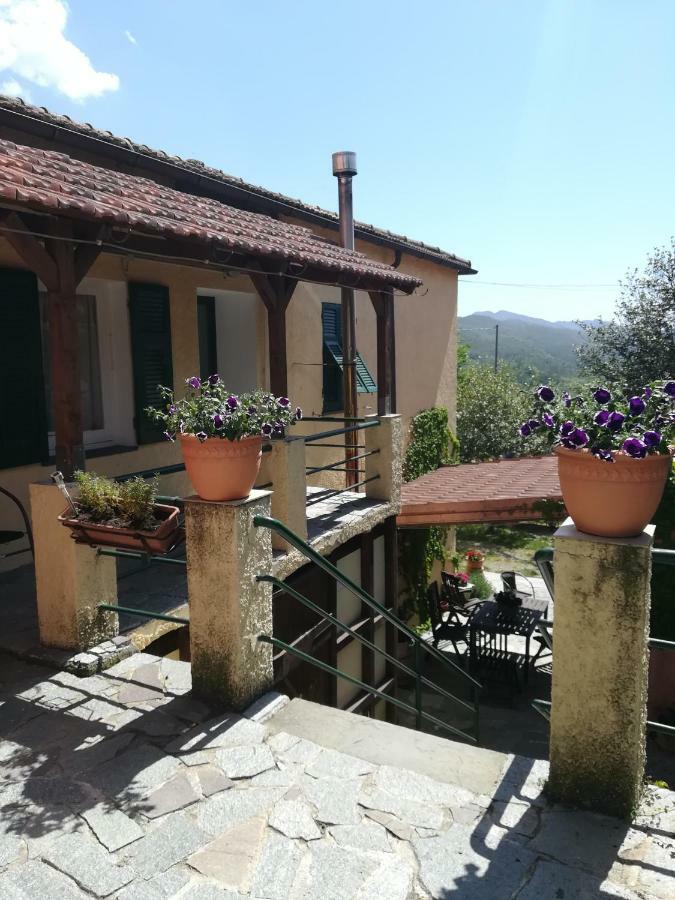 Agriturismo Dei Legi San Pietro Vara Luaran gambar